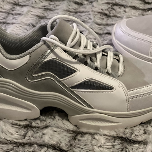 NWT White and Grey Zara Sneakers - Picture 8 of 16